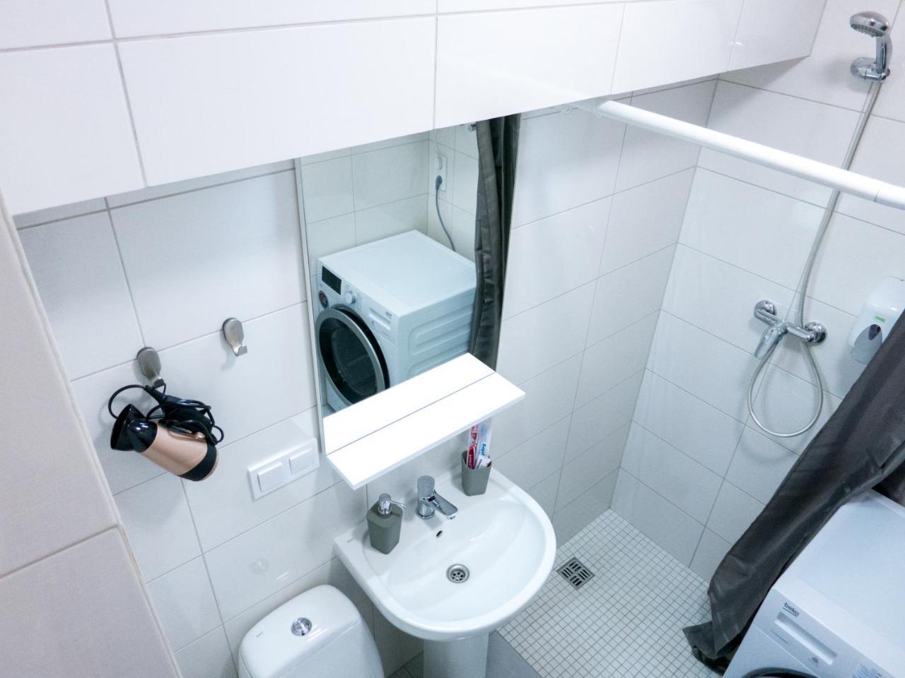 Snizhna 4 Apartment Lviv Exterior photo